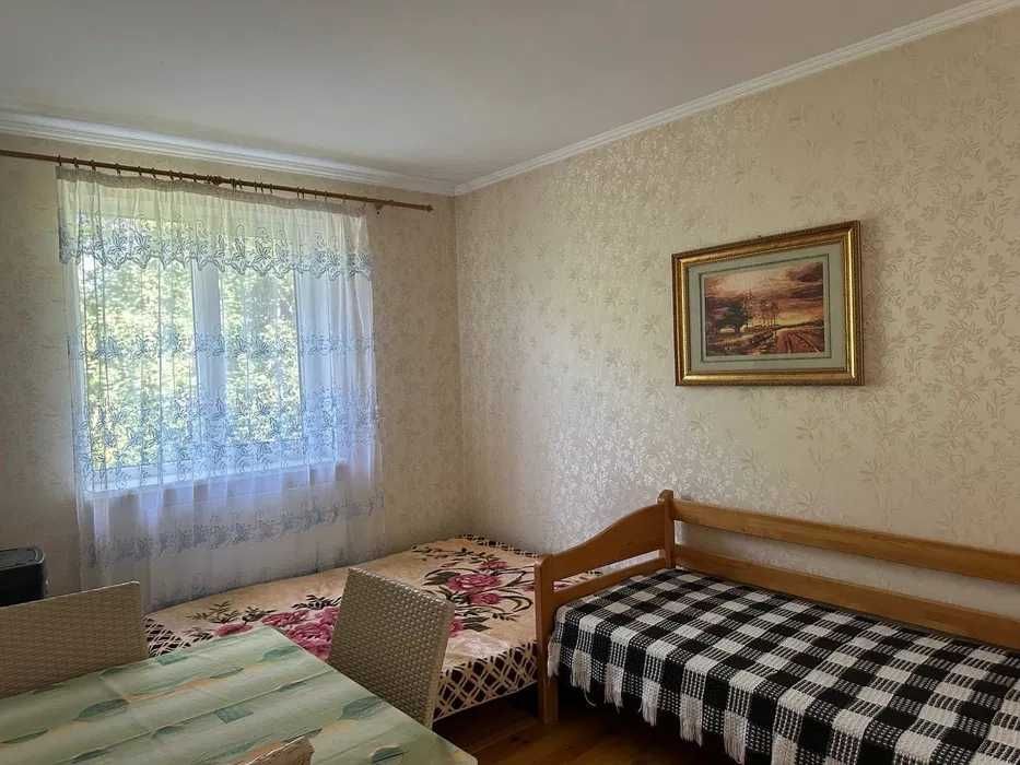 Продам дачу с.Новосілки.Підсобні приміщення,криниця,камін