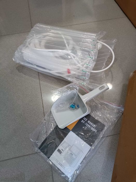 Máquina de gelo comercial , 59 kg/24h  máquina de cubos de gelo