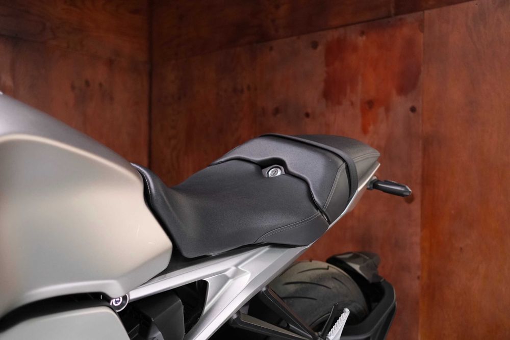 Honda CB1000R із Японії
