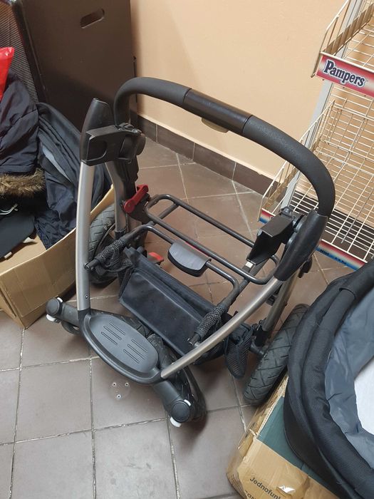 Sprzedam używany zadbany wózek Maxi-Cosi 3w1