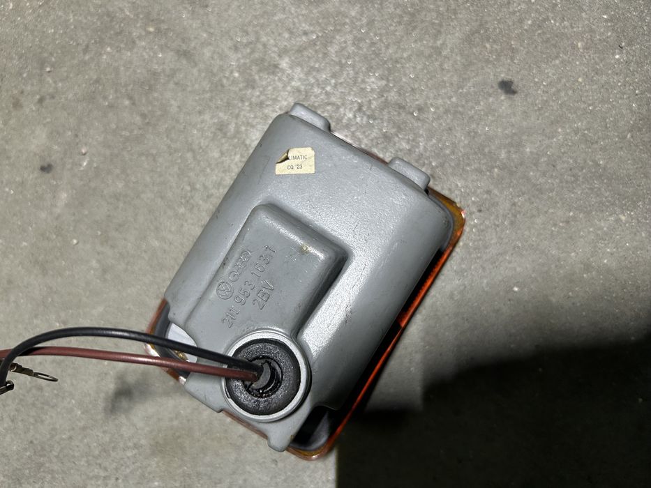 Piscas e farolim vw transporter pao de forma