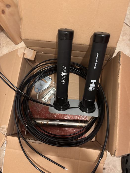 Antena H4G MIMO 2x15dBI + zestaw montażowy