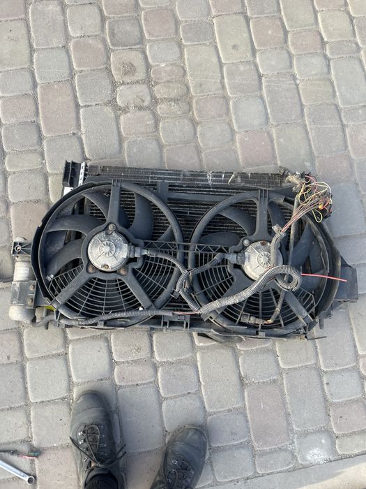 Дифузоры, патрубки, вентиляторы на Рено Лагуна. 1996г.