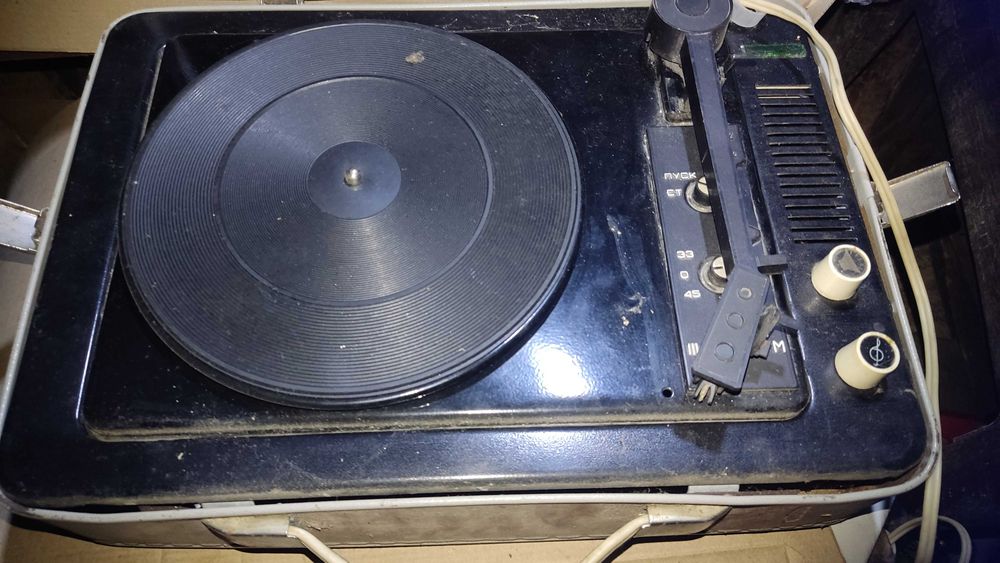 Проигрователь электрофон Юность-301