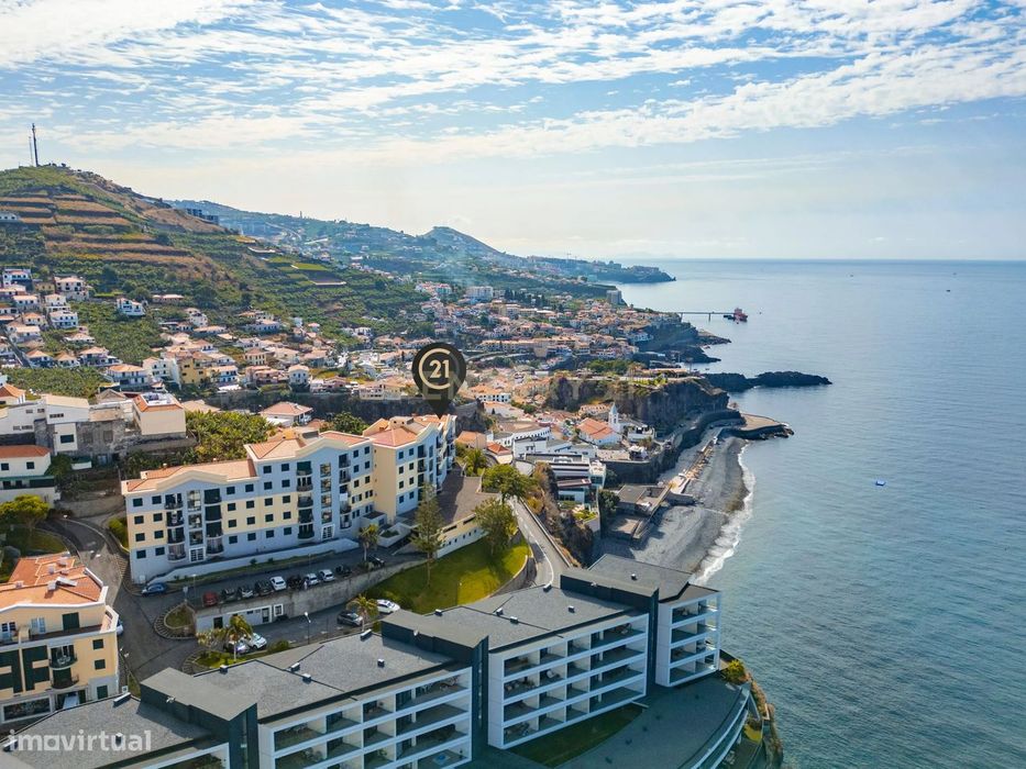 T3 First-Line Apartment with Breathtaking Sea View in Câmara de Lobos