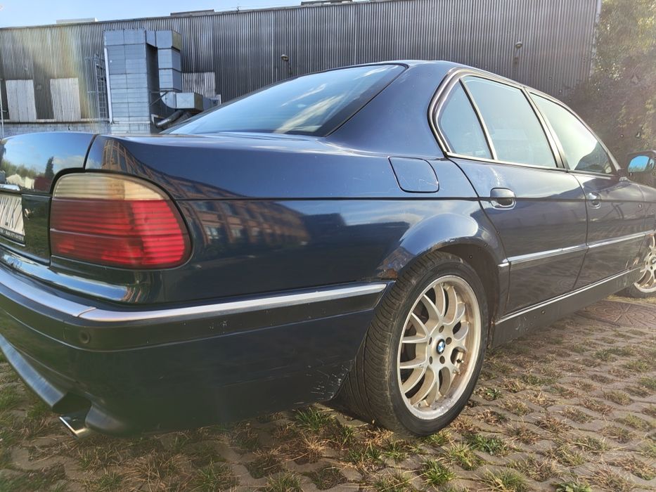 Bmw E38 2.8 lpg.