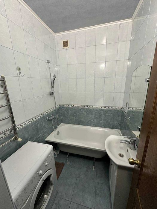 Продаж 3 к.квартири в центрі Бучі. Сертифікат - ТАК