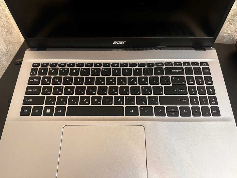 Ноутбук Acer aspire 3