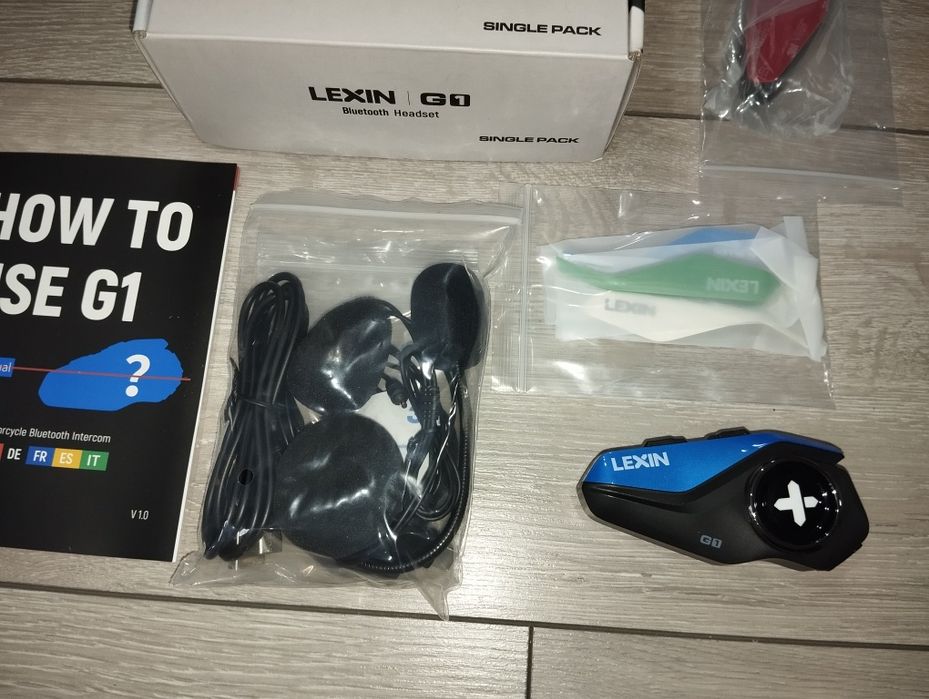 Zestaw słuchawkowy do kasku