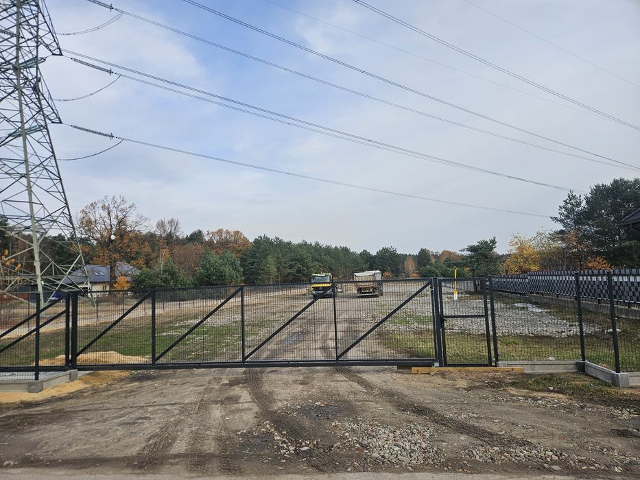 Wynajmę dzialke ogrodzony utwardzony plac parking 5000 m² media - Widok 2
