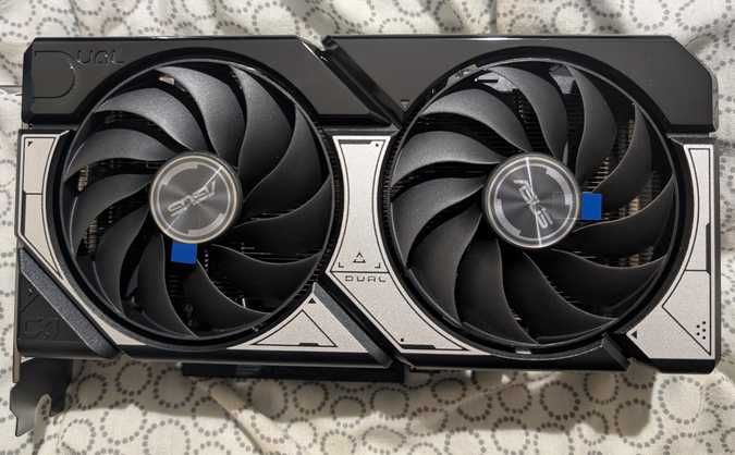 Відеокарта ASUS PCI-Ex GeForce RTX 5060, рабоча