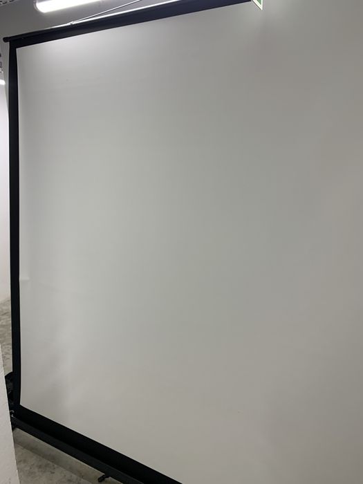 Tela projecao portatil com tripé e saco