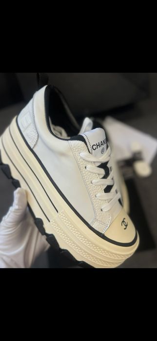 Кросівки жіночі chane