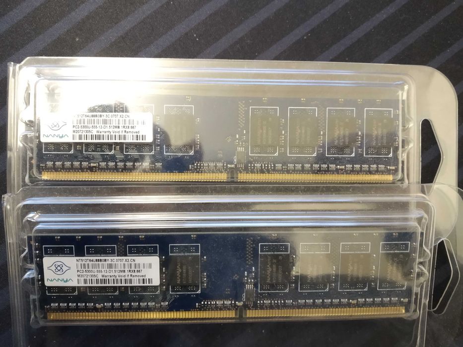 Vendo memória Nanya 2x 512MB DDR2 667MHz