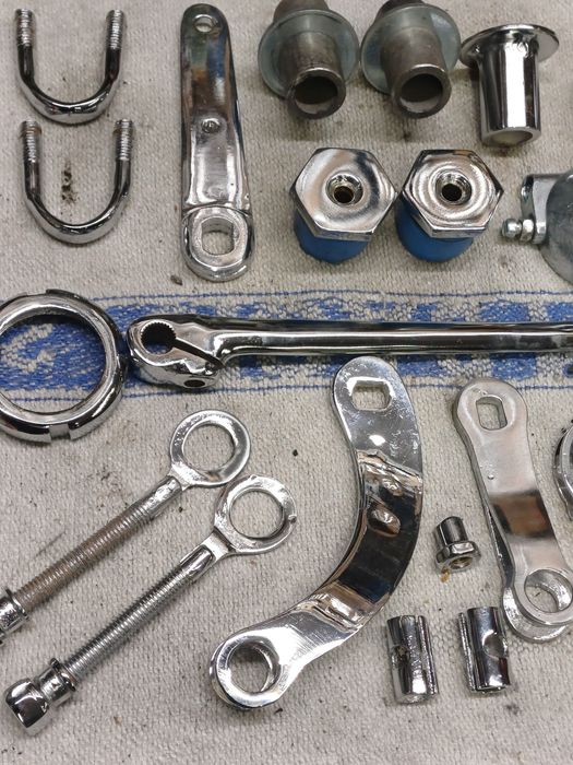 Kolekcjonerskie zabytkowe Chromy Wsk