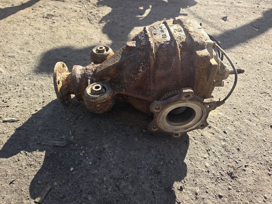 Dyfer tył z abs nissan Pathfinder r51 lll 4.0 V6