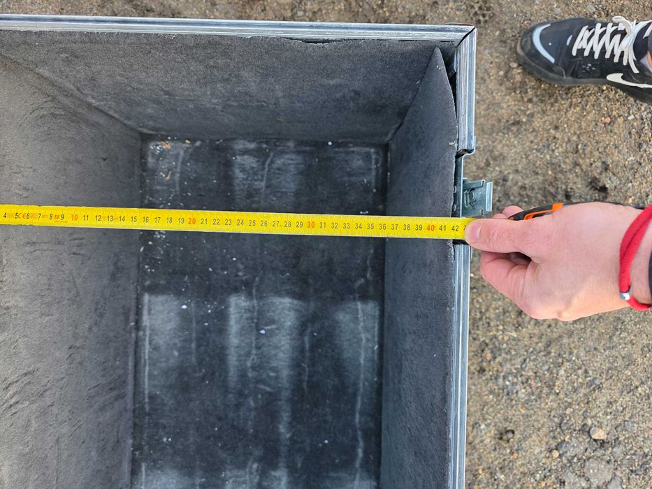 CASE 155x42x38 koła kejs flightcase skrzynia FAKTURA