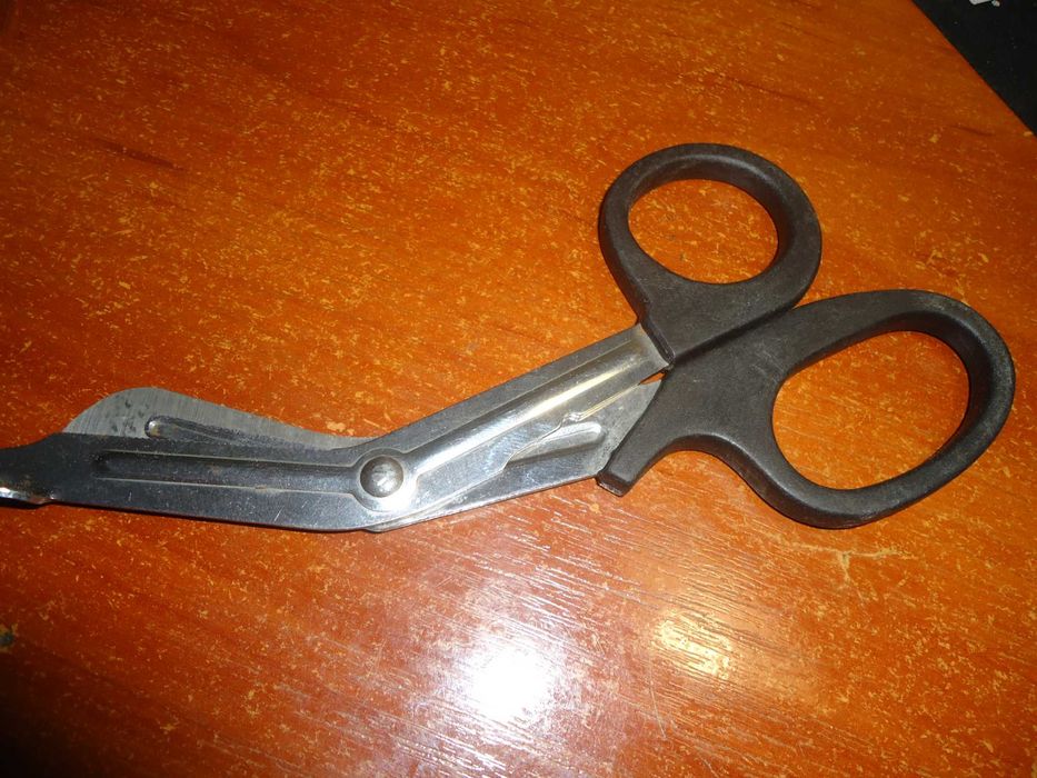 Ножницы тактические  медицинские