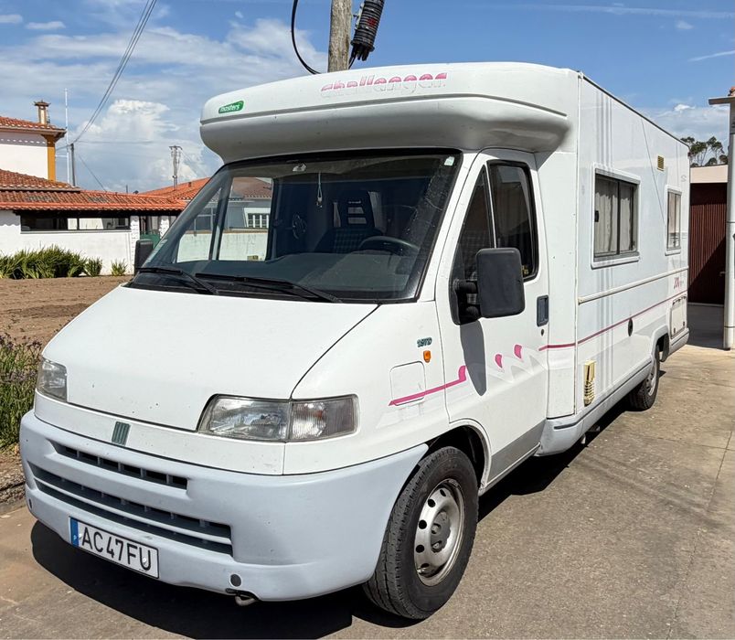 Autocaravana Fiat Challenger 201 - 4 lugares | Excelente Estado | Pronta a Viajar