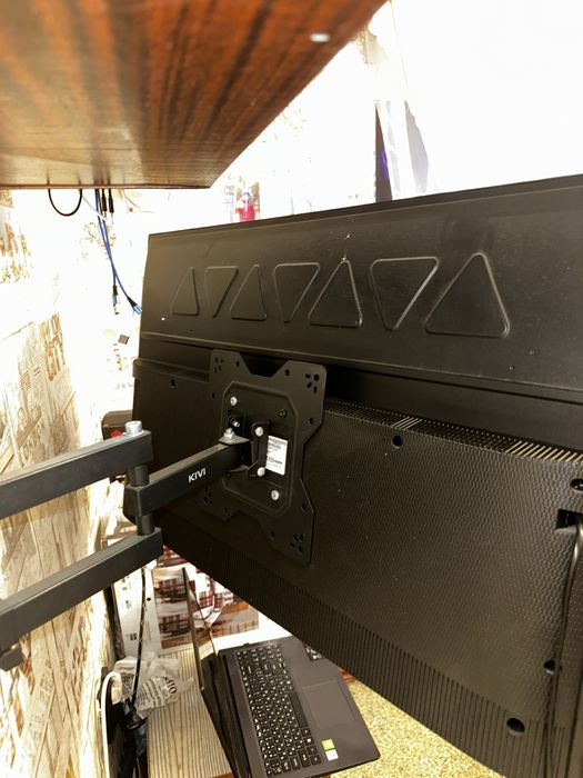 Телевізор Thomson 43 з дефектом