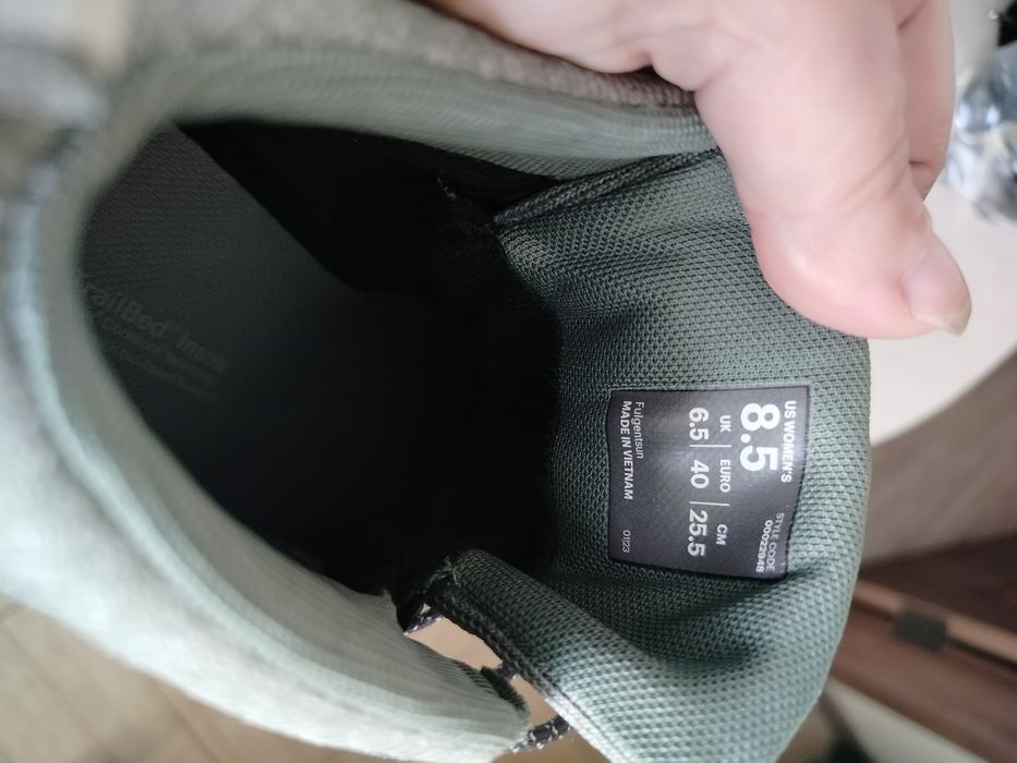 Туристичне взуття і ботінки REl