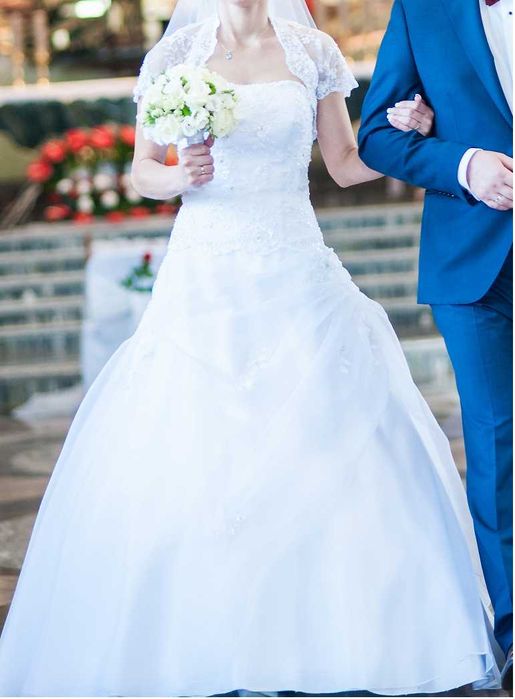 Suknia ślubna - rozmiar 36 / 38 + welon oraz bolerko