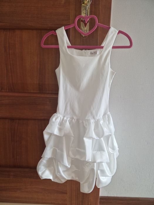 Гарне плаття на випускний