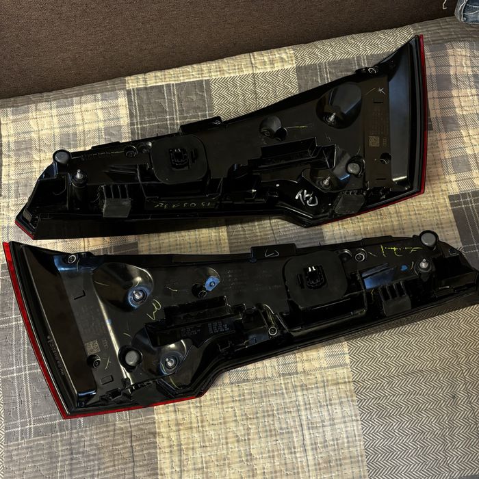 Європа задні ліхтарі Audi q5 80A rest 2020+ matrix задние фонари жовті