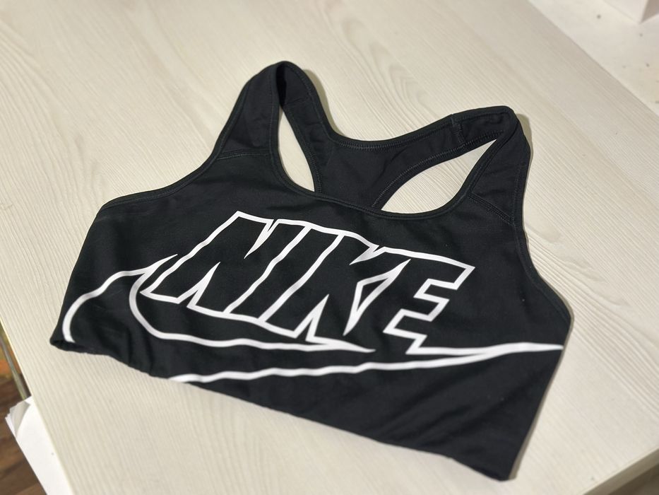Топи Nike чорний та рожевий