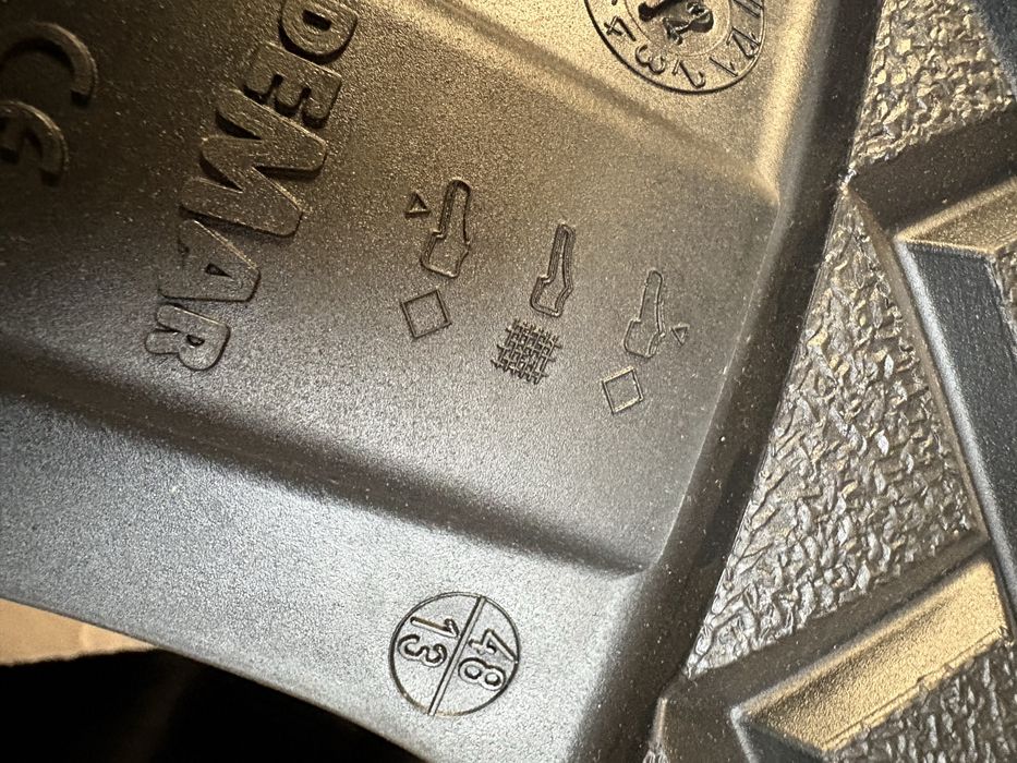 Sprzedam gumowce różne numery