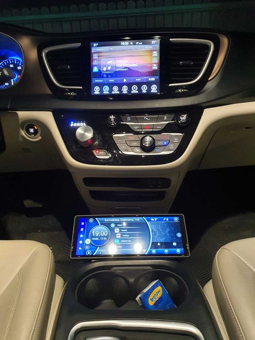 Tablet 10" (Android 12, 4GB RAM, 8 core) jako nawigacja do samochodu