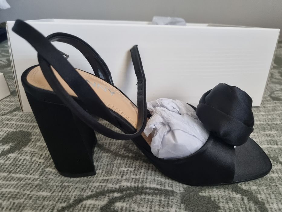 Jenny - sandały na słupku roz. 36