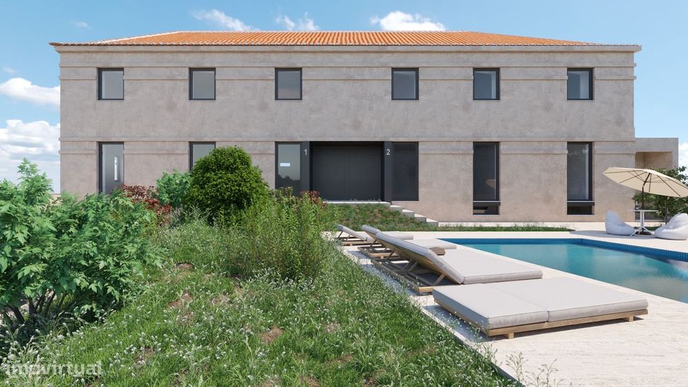 Prédio Com Projeto Aprovado Para Reabilitação Total Em Rio Maior