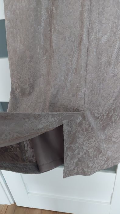 Sukienka z marynarką koronką 46