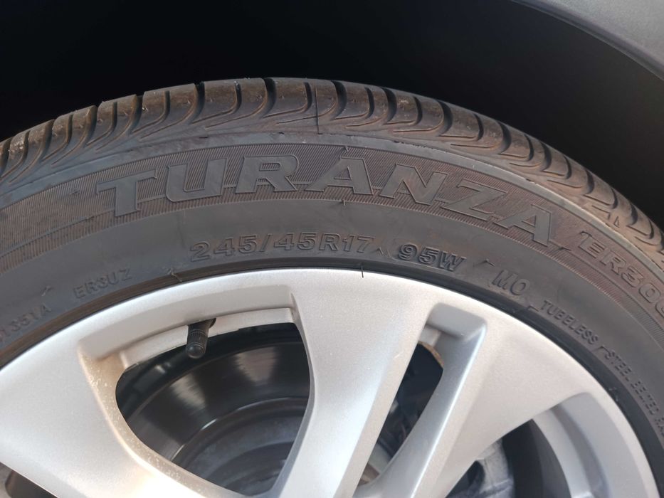 Mercedes E300 Bluetec Hybrid