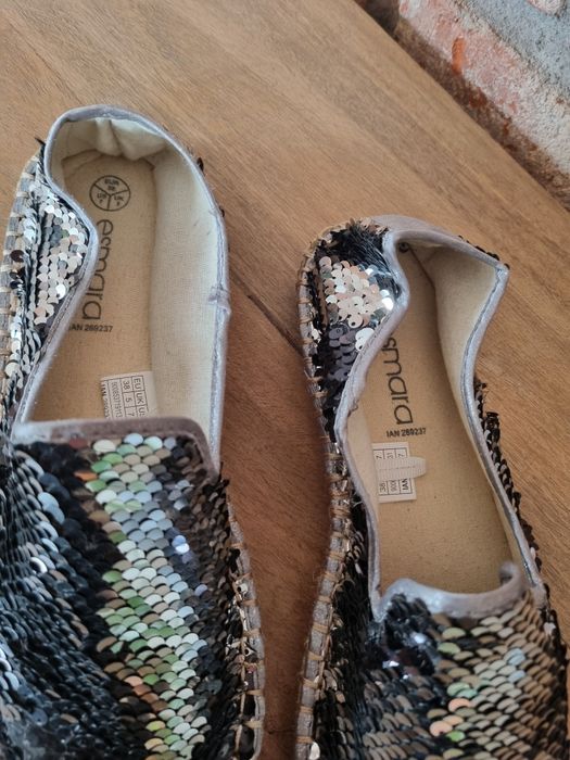 Cekinowe espadryle