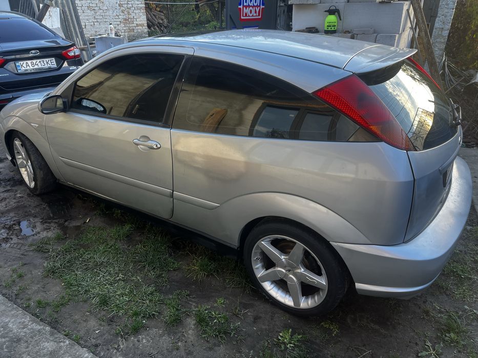 Ford focus 1 svt