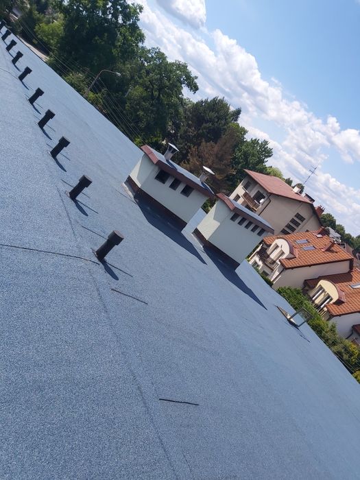 Usługi Dekarskie Pokrycia Papą Termozgrzewalną  Naprawy dachów Remont