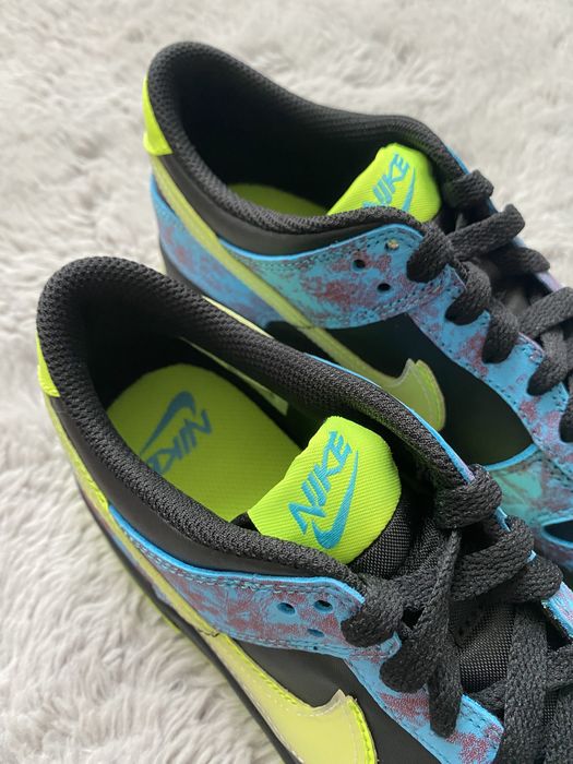 Jordan 1 Mid “Triple White” / Nike Dunk Low “Acid Wash”