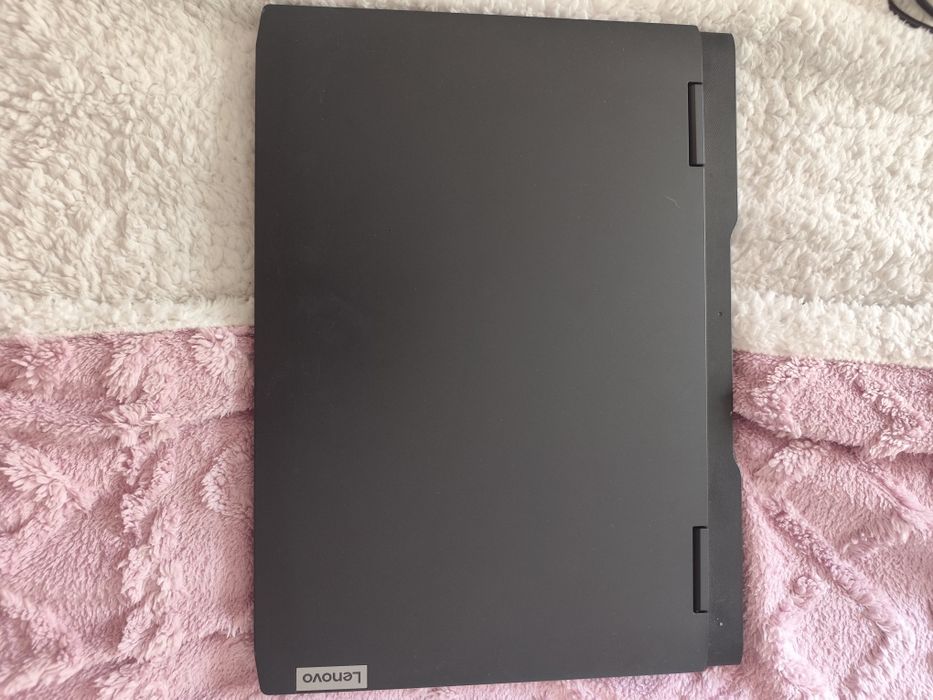 Lenovo IdeaPad Gaming 3 15IAH7.