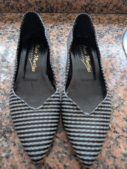 Sapatos tipo sabrinas