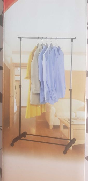 Wieszak na ubrania regulowany wieszak