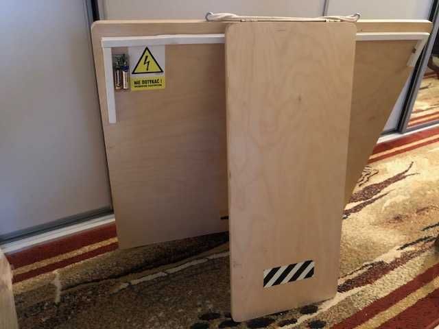 Tablica interaktywna z narzędziami, zabawka edukacyjna