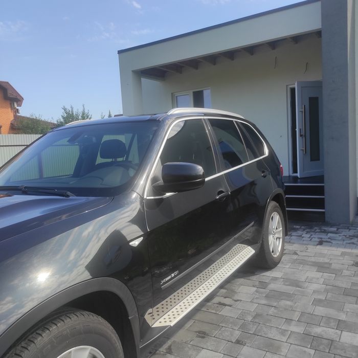 Продам БМВ Х5 е70 бензин