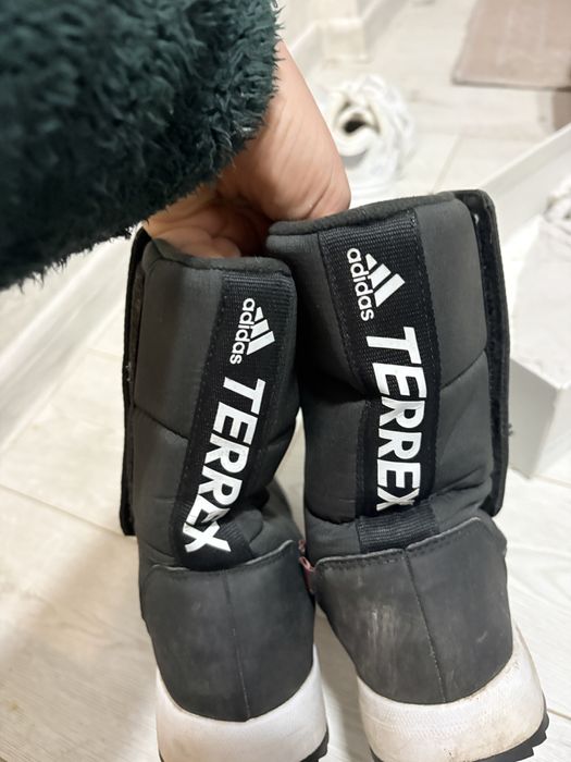 Жіночі зимові чоботи дутики Adidas Terrex