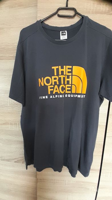 Футболки чоловічі