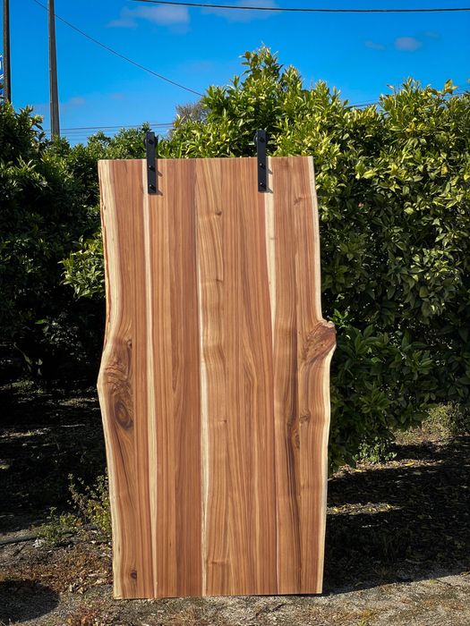 Porta de correr de madeira maciça