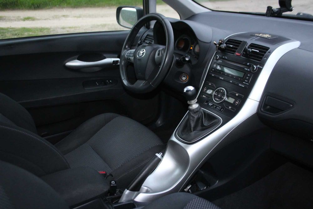 Toyota Auris 1.4 D4D, gasóleo, comercial