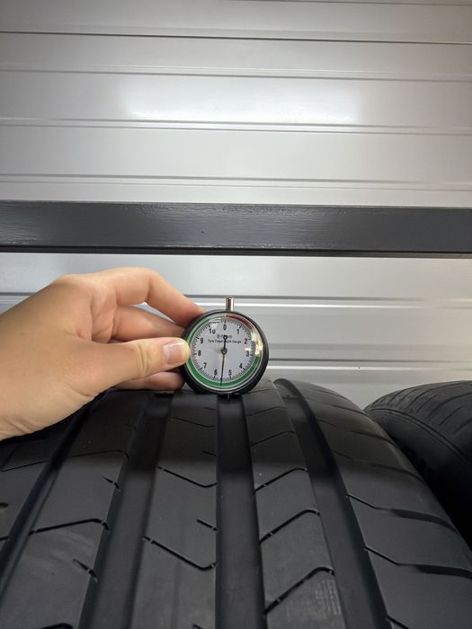 Літні шин ( різноширокі) 245/45r19 ( 102Y) і 275/40r19 ( 105Y) Pirelli P ZERO tm. Ціна 4000грн/шт.