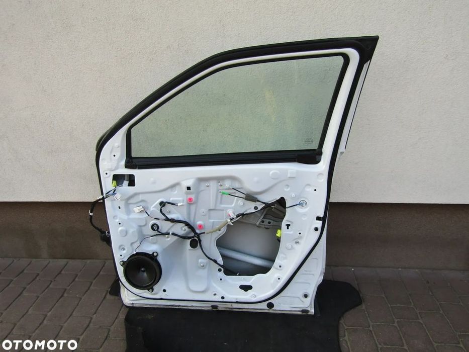 Drzwi Prawy Przód Toyota Yaris Cross 040 20 26R